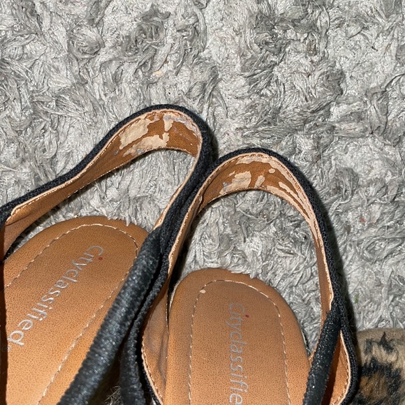 Wedges - Picture 3 of 3